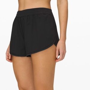 Lululemon surfire shorts size 8 NWT